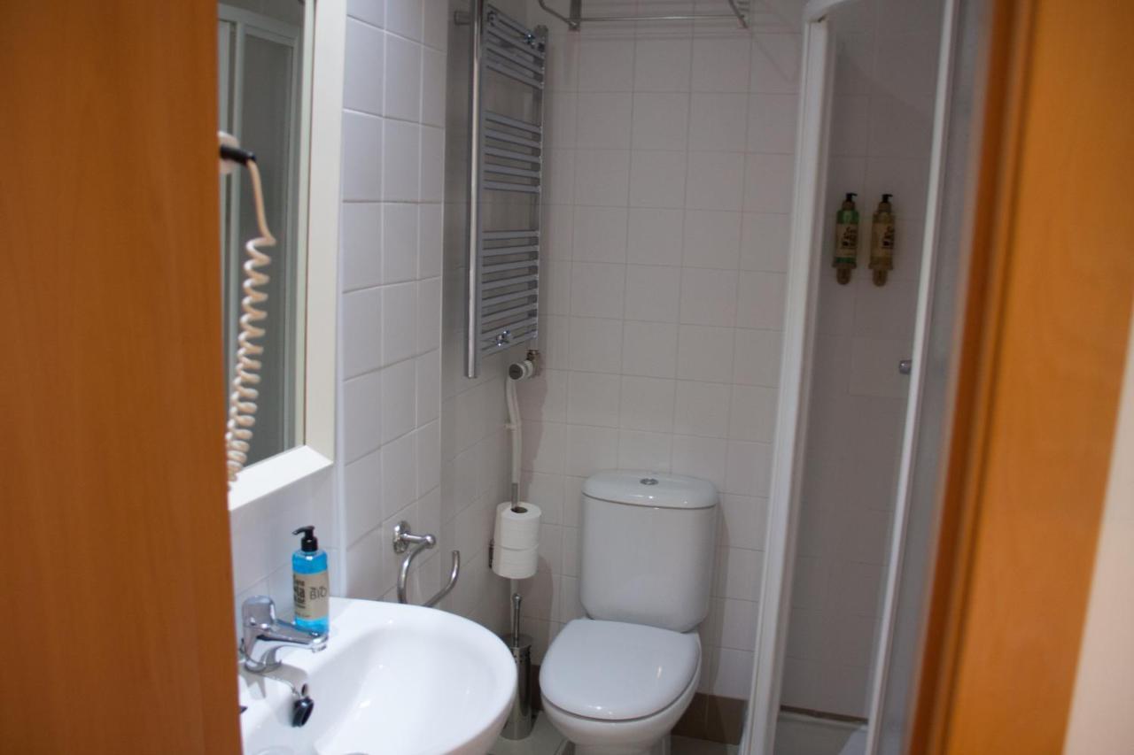 Hostal Cuentame Evolucion Auto Check In บูร์โกส ภายนอก รูปภาพ