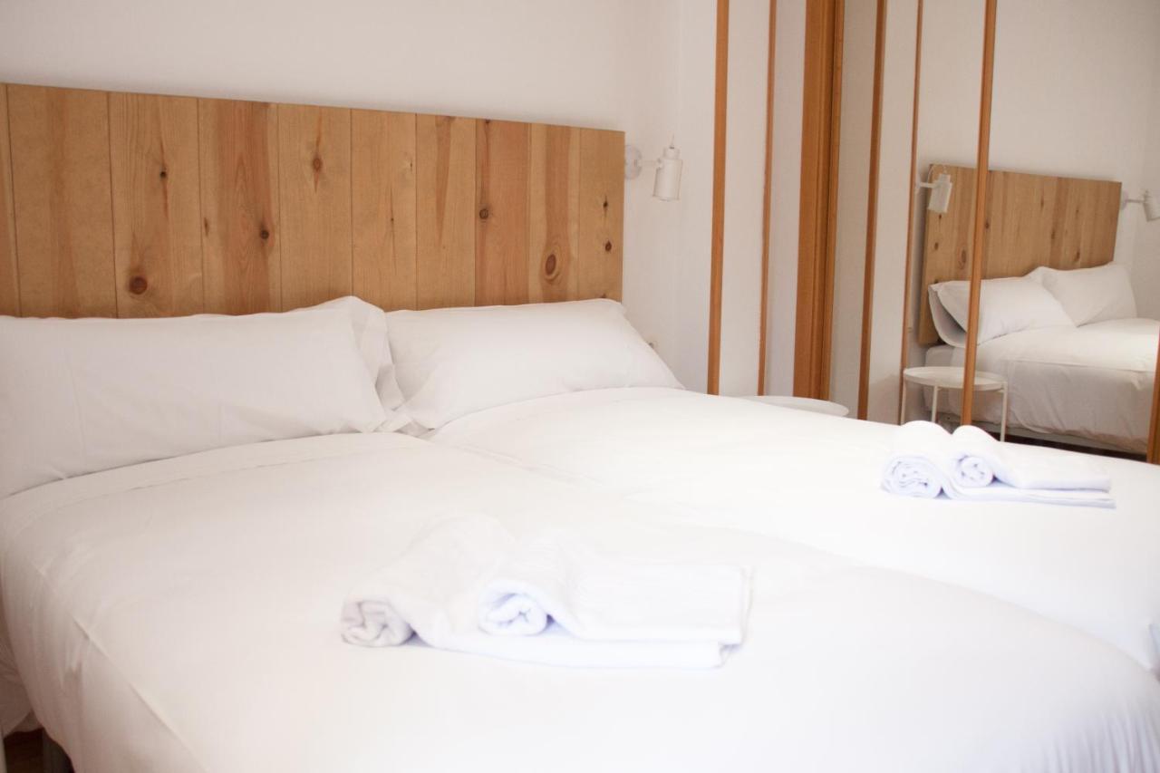 Hostal Cuentame Evolucion Auto Check In บูร์โกส ภายนอก รูปภาพ